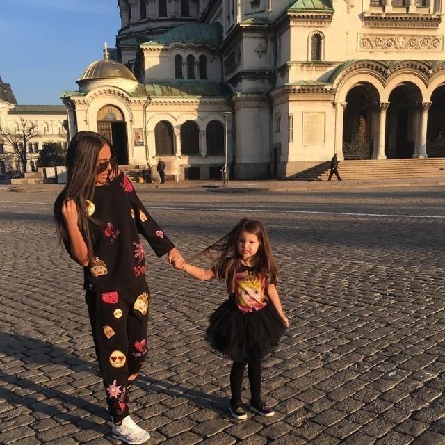 Николета Лозанова: Подадох молба за развод – Novinite.EU