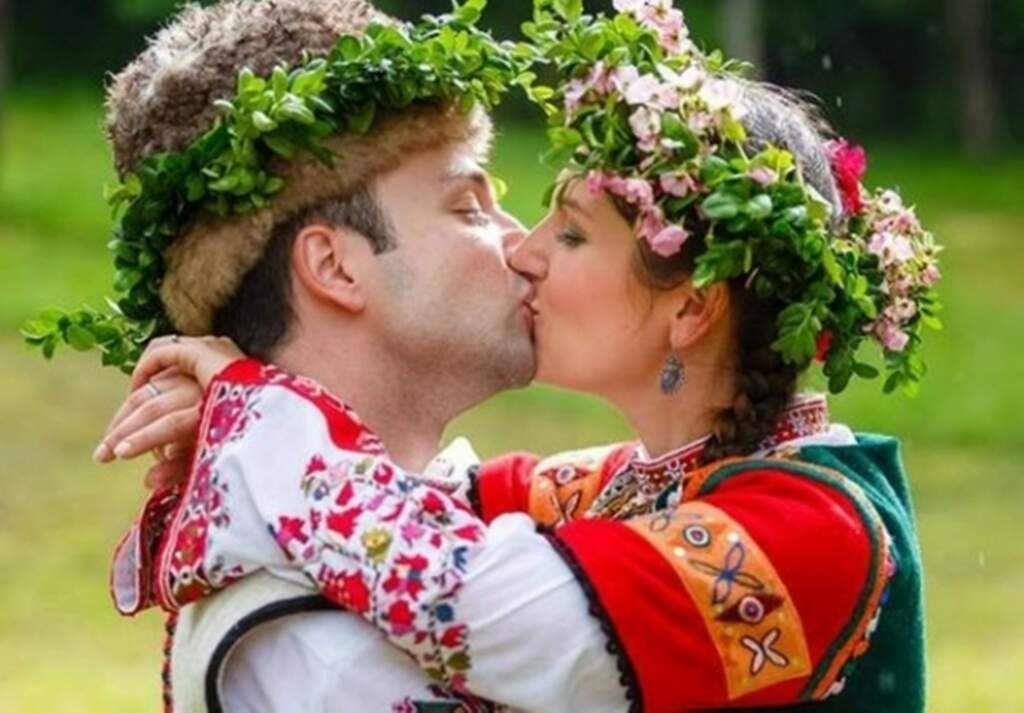 Красота: Тази сватба ще ви накара да се гордеете, че сте българи! (снимки) | Novinite.EU image 1