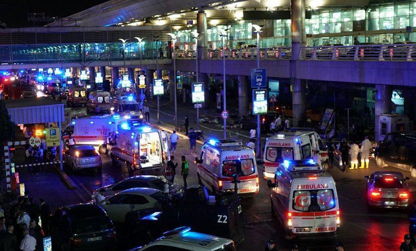 "Ислямска държава" стои зад атаката на летището в Истанбул, атентаторите са убити | Novinite.EU