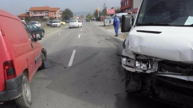 Шофьор е в тежко състояние след катастрофа на Покровнишко шосе